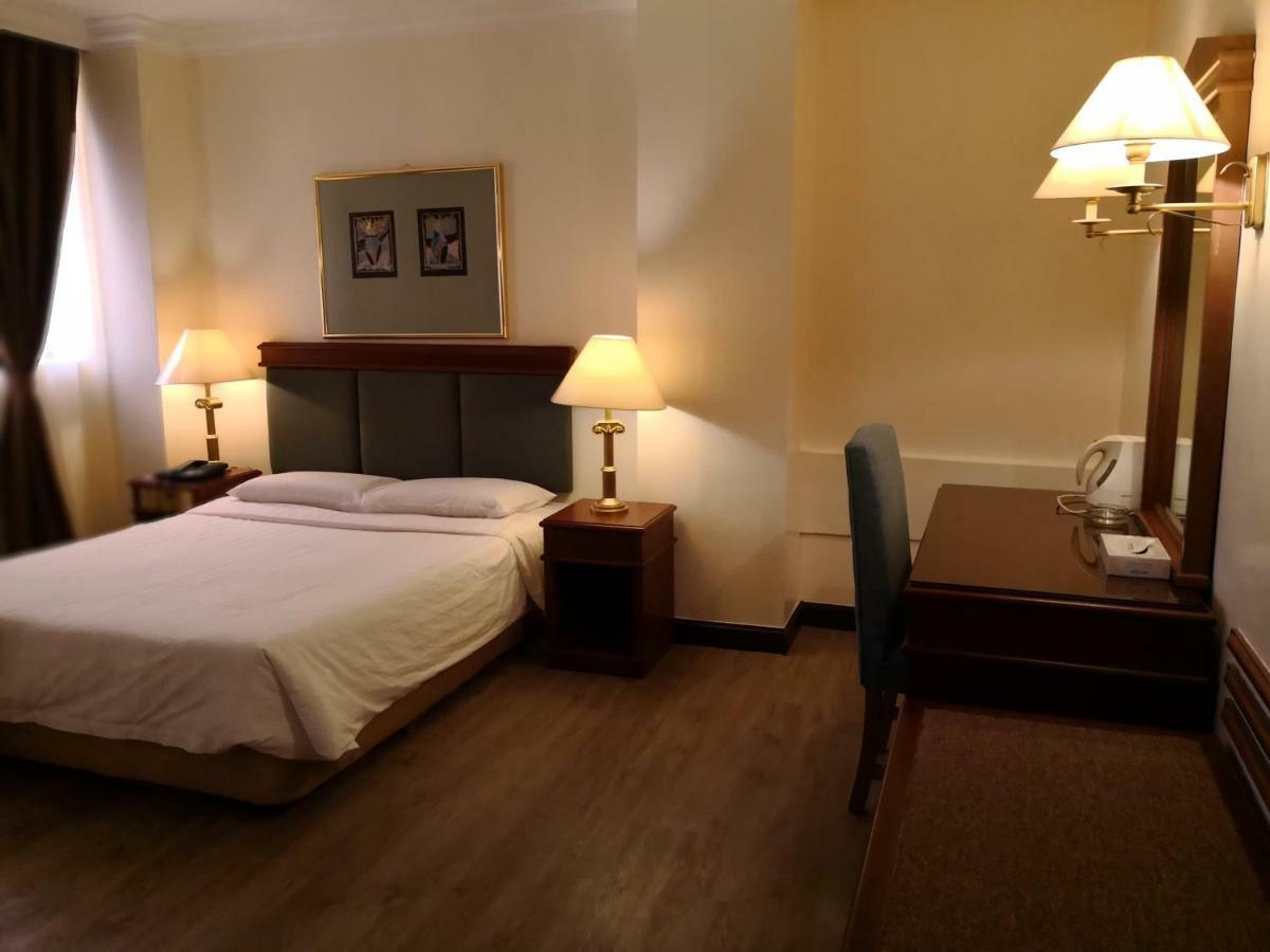 The Executive Hotel Lahad Datu Eksteriør billede